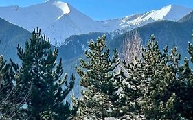 Ground Floor 2-Bedrooms, 2-Bathrooms Apartment Near Bansko In A Complex With Pools And Spa Included